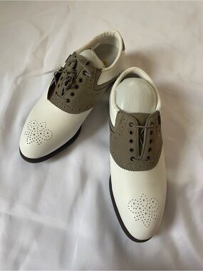 MIZ Collection Women’s 5132 Saddle‎ Style White/Gray Golf Shoes, NWT, Size 8 1/2